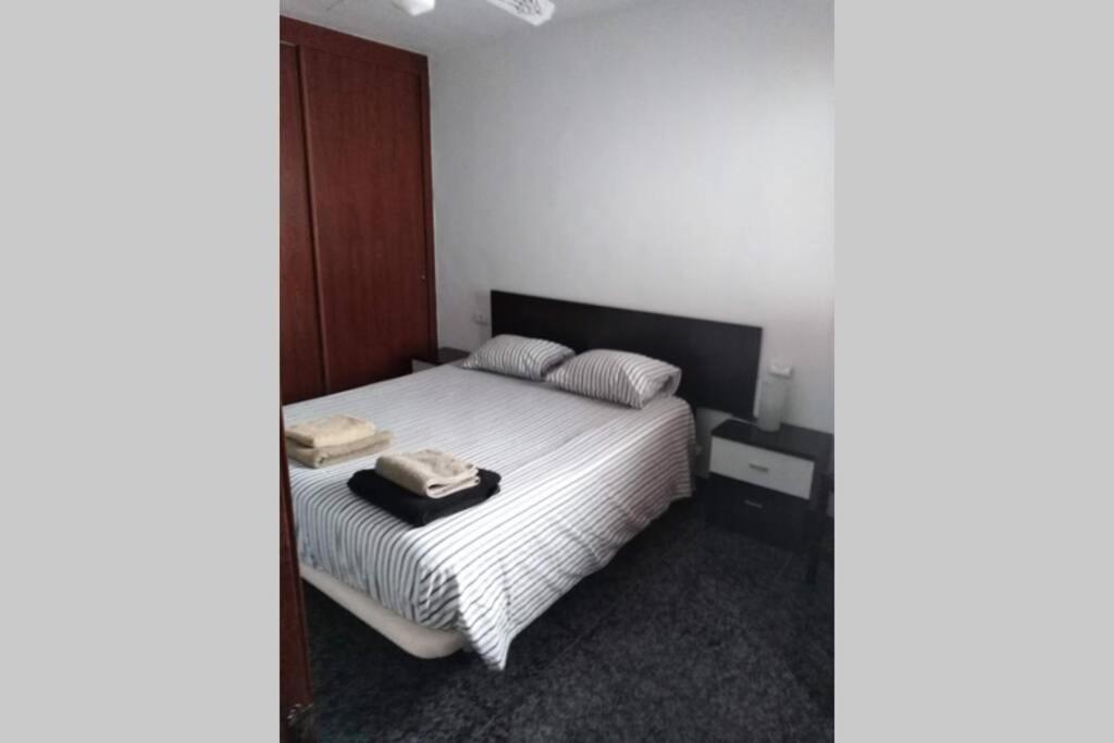 Cosy Two-Bedroom Apartment In The Centre Of El Medano Buitenkant foto
